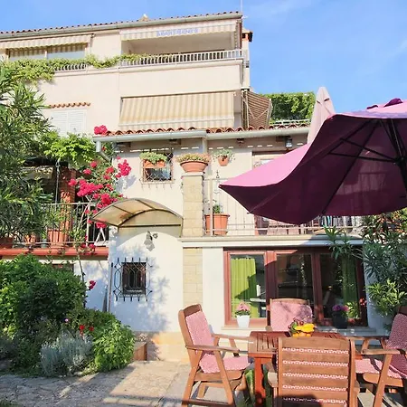 Apartments Nevija Rovinj Exterior foto